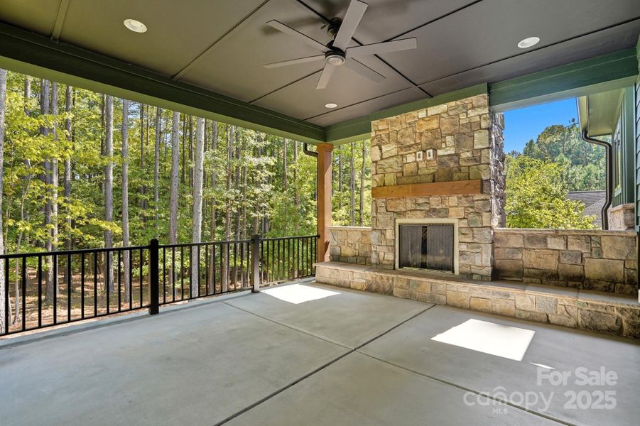 Image 41 of a home in .