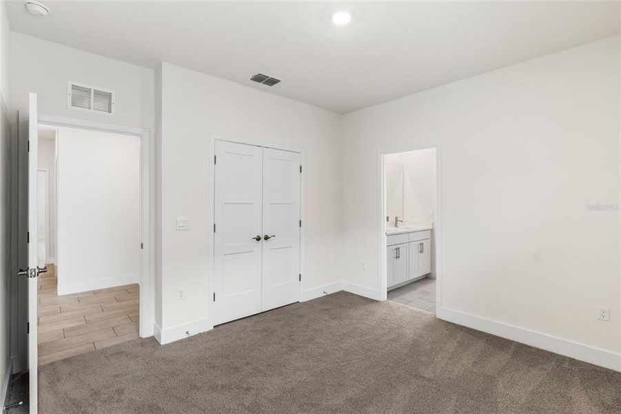 Image 39 of a home in .