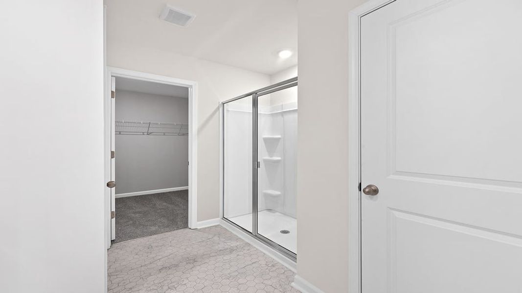 Spacious, unfurnished interior of a new home in Harrier Point, Woodruff (Image 29).