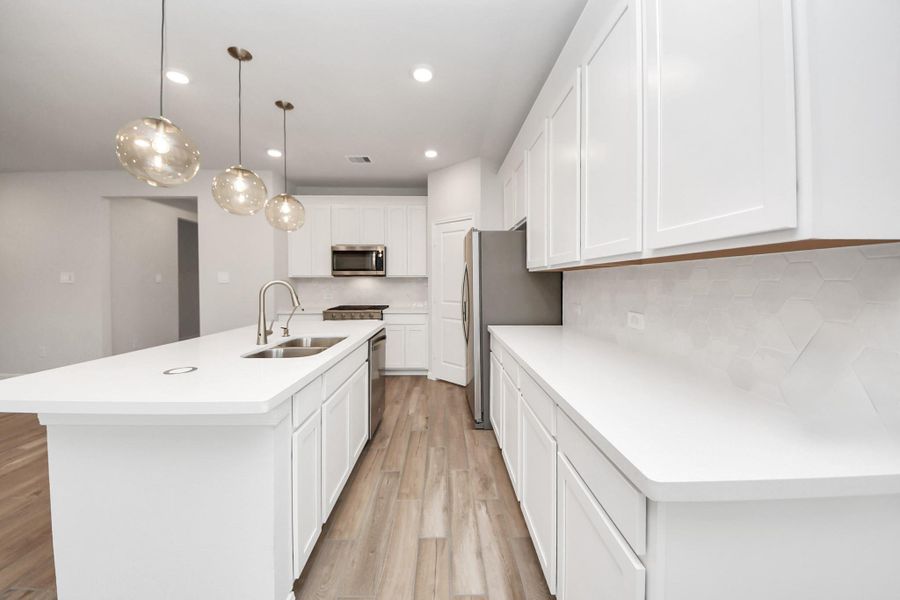 Furnished interior view inside a new home in Sunrise Cove: Landmark Collection, Texas City (Image 14).