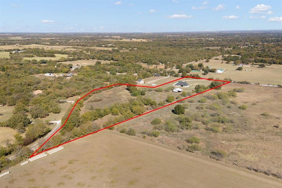 Image 32 of a home in . Image 32 of a home in .