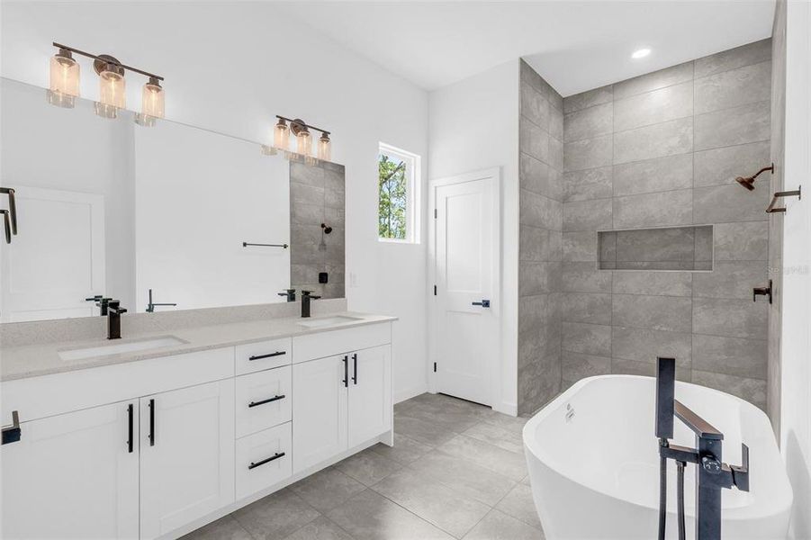 Furnished interior view inside a new home in , Dunnellon (Image 14).