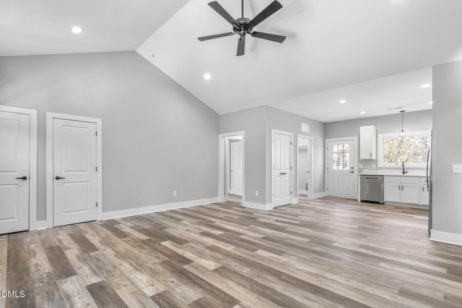 1507 Alta Vista Lane