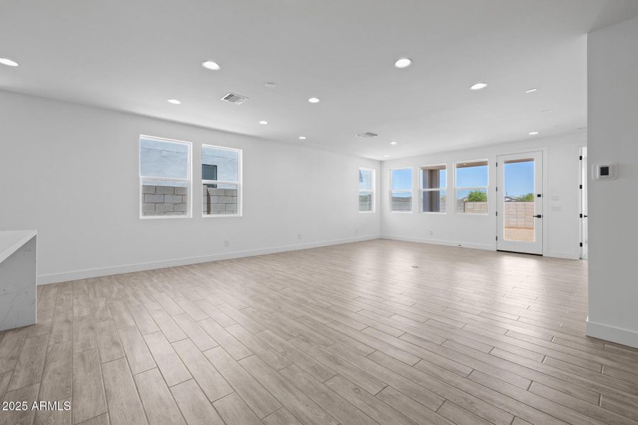 16)KITCHEN 16)KITCHEN