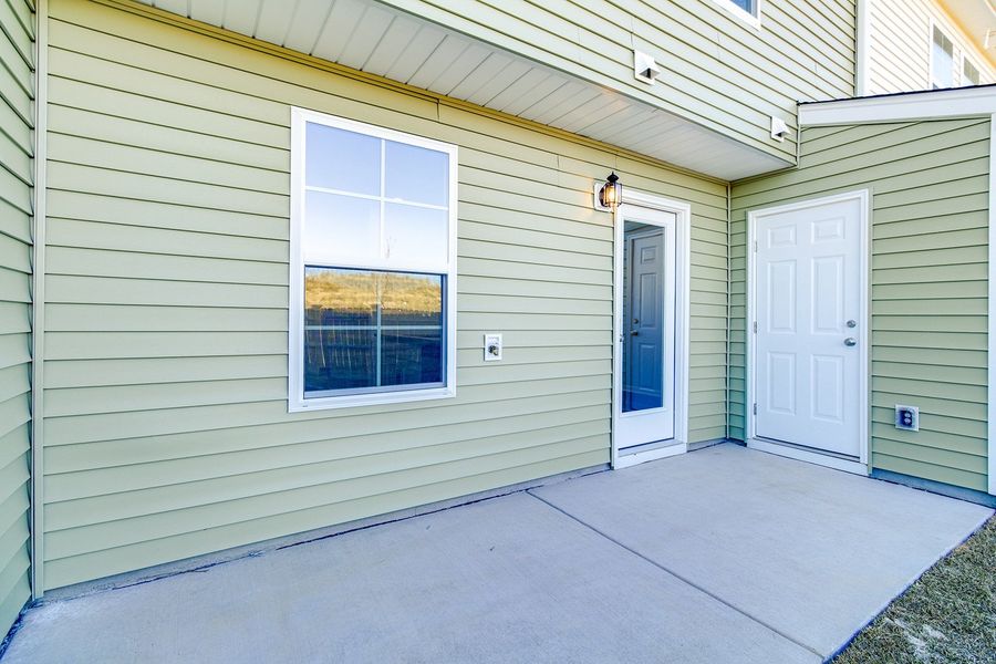 Exterior details and patio area of a home in Astoria, Columbia (Image 3). Exterior details and patio area of a home in Astoria, Columbia (Image 3).