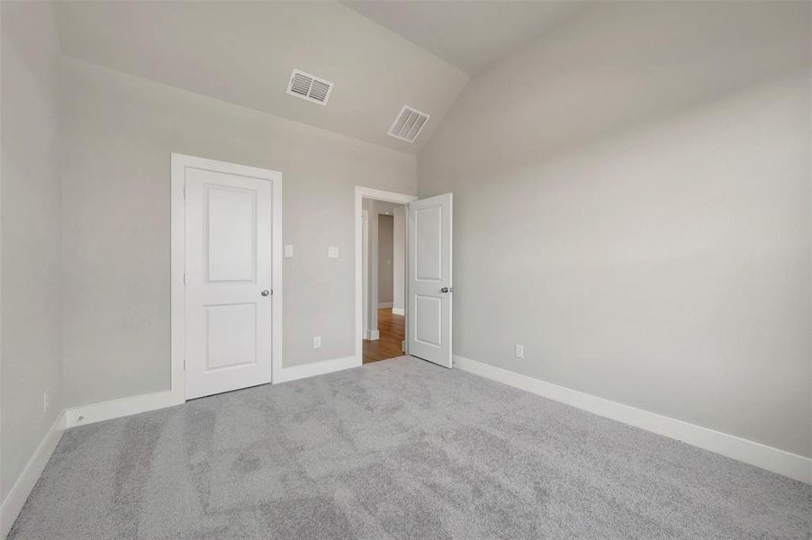 Spacious, unfurnished interior of a new home in Lily Creek at Sutton Fields, Aubrey (Image 38).