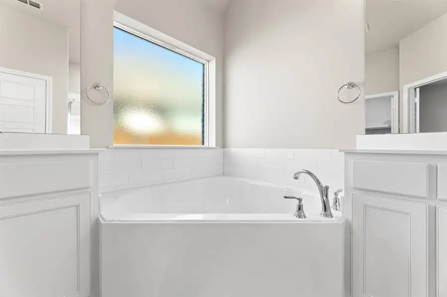 7809 Barley Field-Primary Suite-6 7809 Barley Field-Primary Suite-6