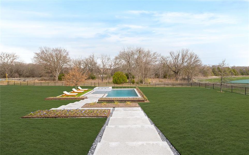 Community amenities in , Fairview (Image 17).