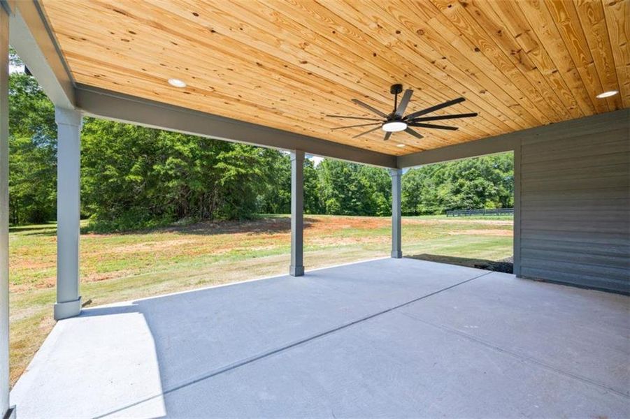 Exterior details and patio area of a home in , Monroe (Image 4).