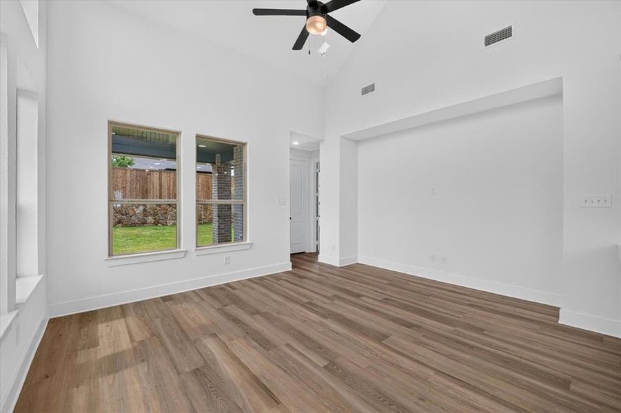 Spacious, unfurnished interior of a new home in Heritage Ranch, Sherman (Image 15). Spacious, unfurnished interior of a new home in Heritage Ranch, Sherman (Image 15).