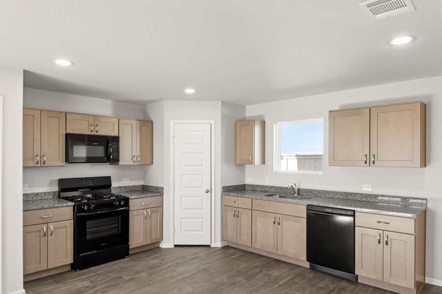 Furnished interior view inside a new home in Harvest Ridge, Elgin (Image 5).