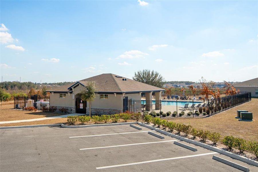 Community amenities in , Winter Haven (Image 54).