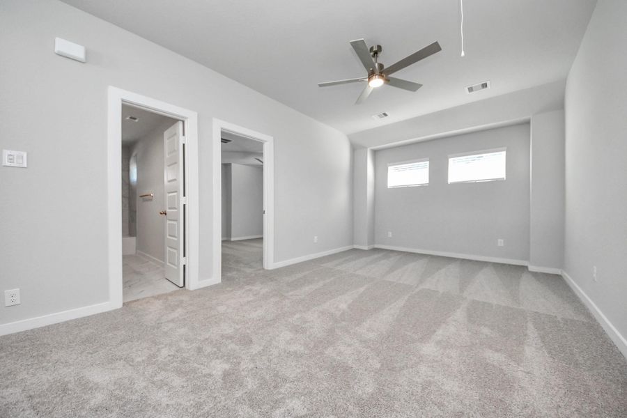 Discover another perspective of the spacious gameroom. Discover another perspective of the spacious gameroom.