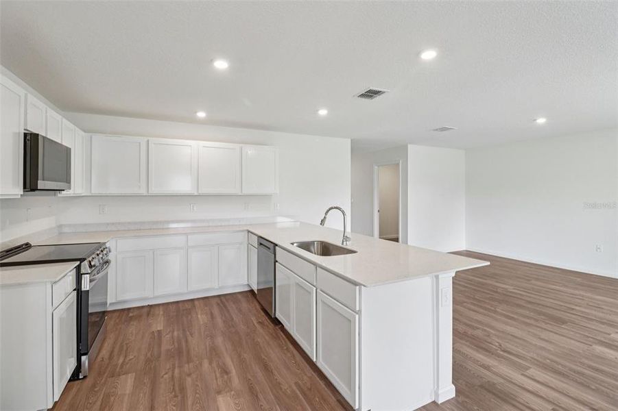 Furnished interior view inside a new home in Sumter Villas, Sumterville (Image 8).