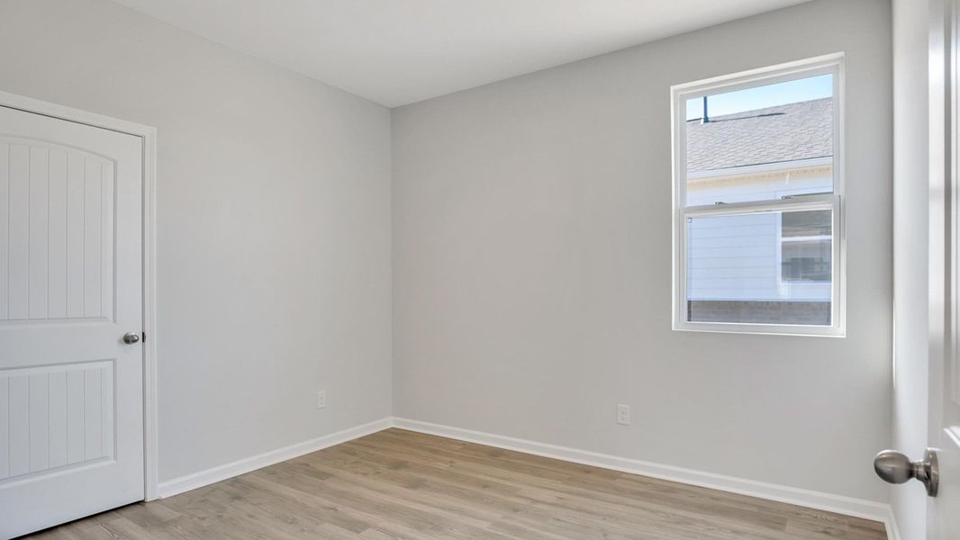 Spacious, unfurnished interior of a new home in Legacy Farms, White House (Image 19).