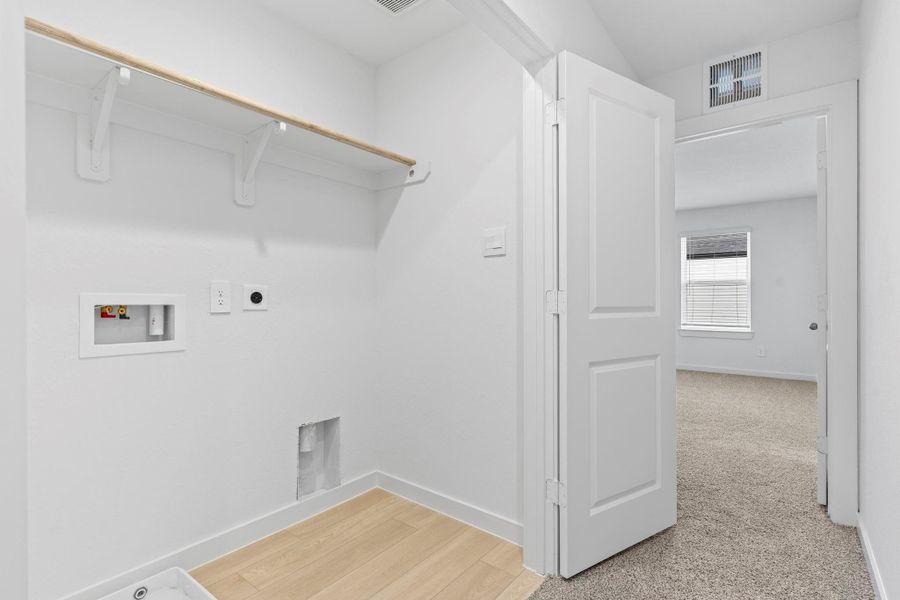 *Images and 3D tour are for illustration only and options may vary from home as built.