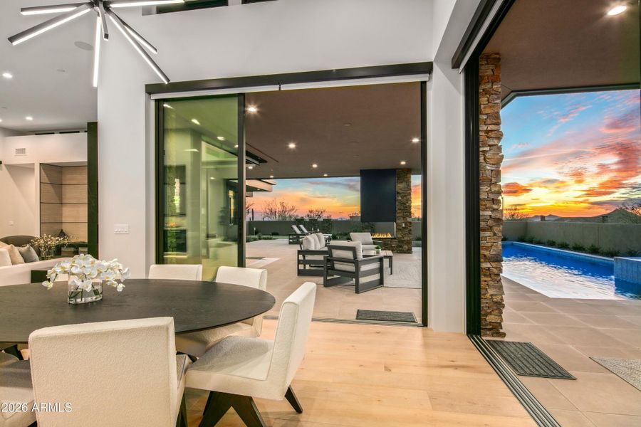 021_Indoor Outdoor Enjoyment