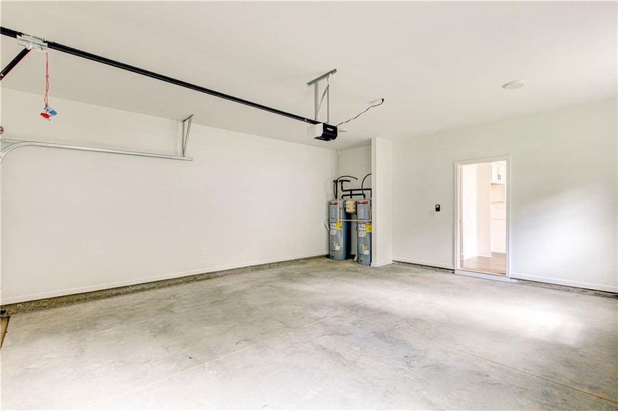 Spacious, unfurnished interior of a new home in , Villa Rica (Image 64).