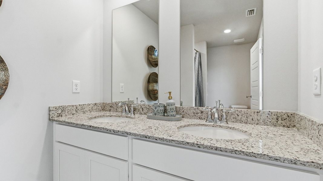 Furnished interior view inside a new home in Misting Springs, Crawfordville (Image 16).