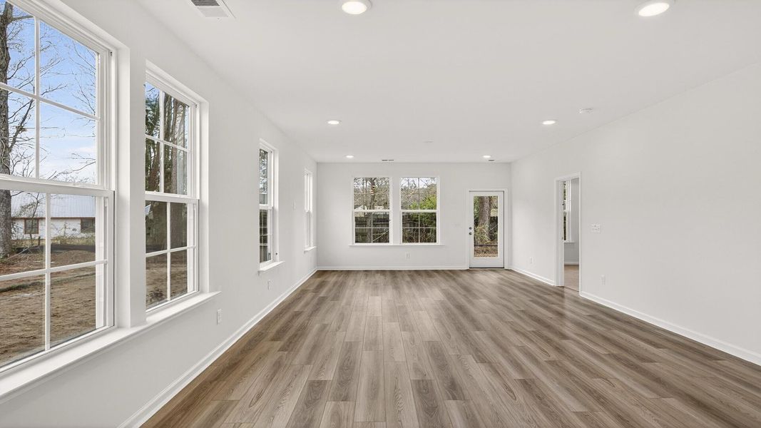 Spacious, unfurnished interior of a new home in Creekside at Andrews, Summerville (Image 15). Spacious, unfurnished interior of a new home in Creekside at Andrews, Summerville (Image 15).