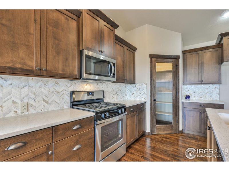 Stock photo, may contain additional upgrades - Kitchen