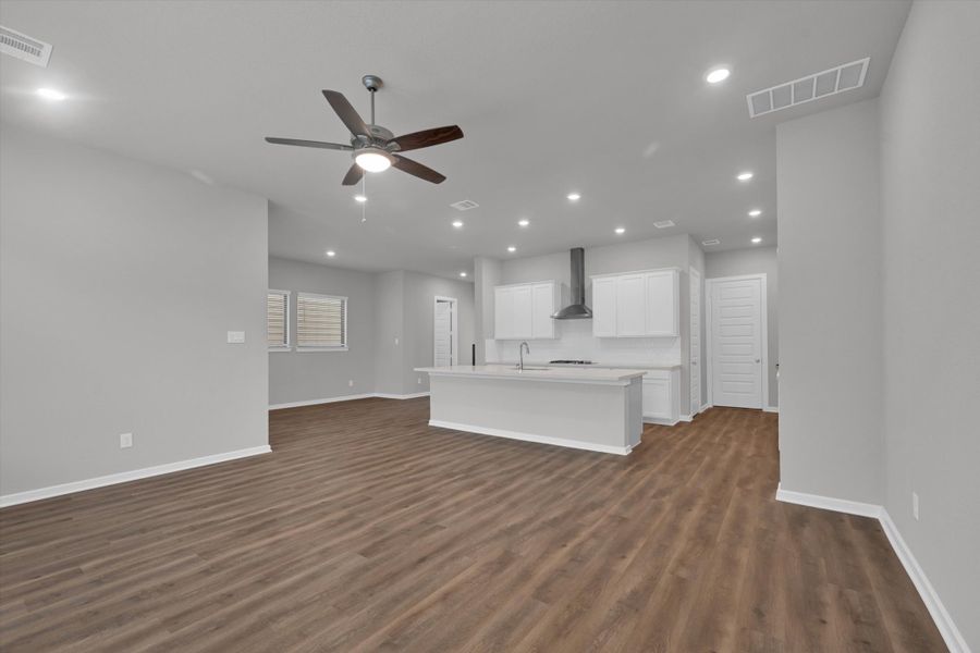 Spacious, unfurnished interior of a new home in Summer Place  35', Montgomery (Image 24).