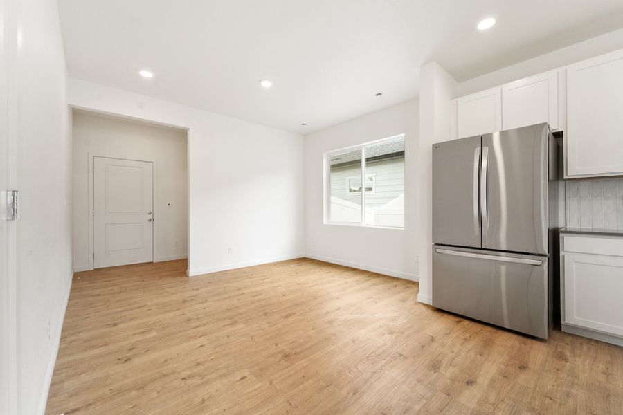 Spacious, unfurnished interior of a new home in Union Colony West, Greeley (Image 20).