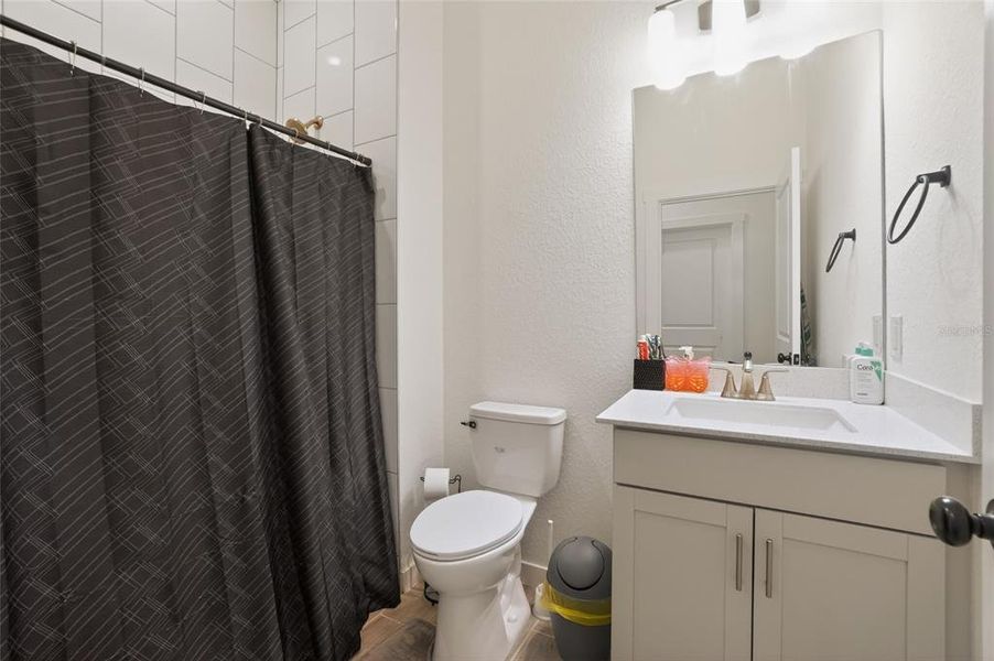 Furnished interior view inside a new home in , Port Charlotte (Image 47).