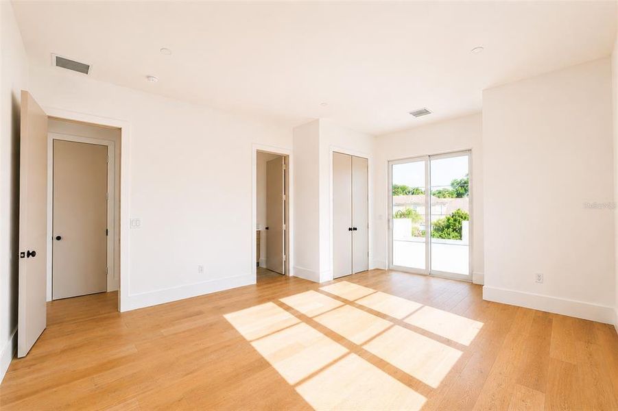 Spacious, unfurnished interior of a new home in , Lake Mary (Image 23). Spacious, unfurnished interior of a new home in , Lake Mary (Image 23).