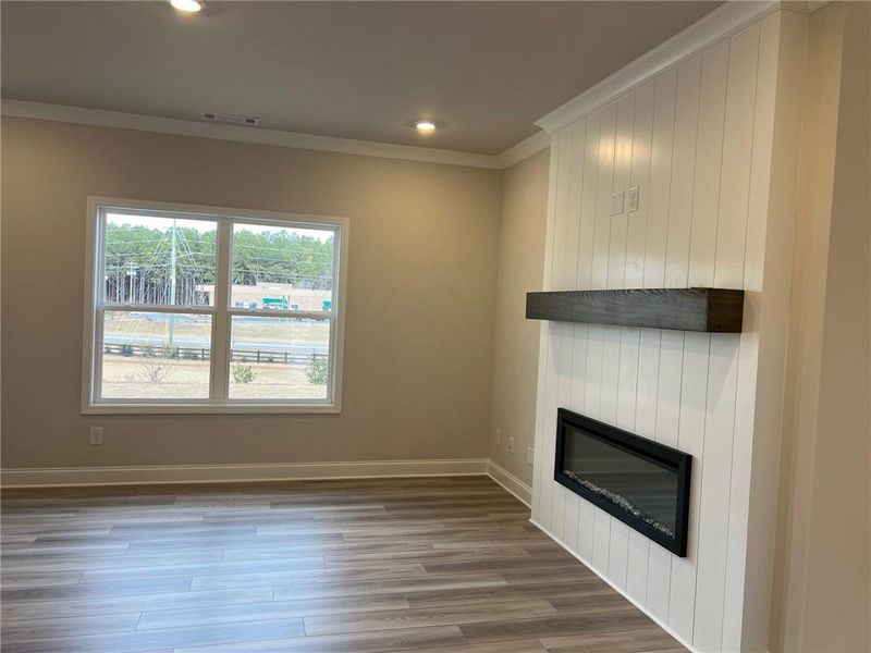 Spacious, unfurnished interior of a new home in Crofton Place Enclave, Snellville (Image 21).