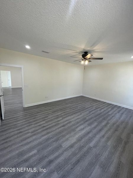 Spacious, unfurnished interior of a new home in , Keystone Heights (Image 23).