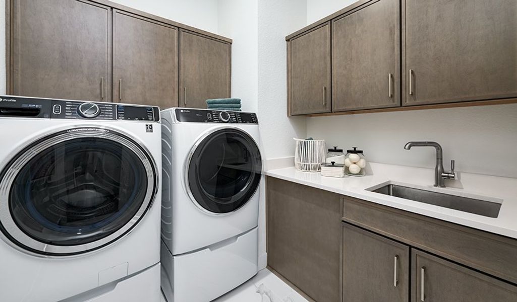 Holbrook-38-ChateauMeadows Laundry