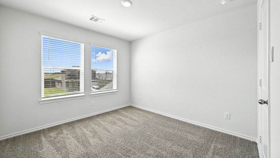 Spacious, unfurnished interior of a new home in Wildcat Ranch, Crandall (Image 19).