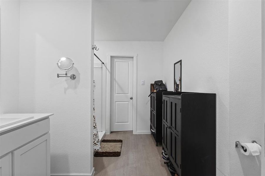 Furnished interior view inside a new home in Prairie View, Ennis (Image 9).