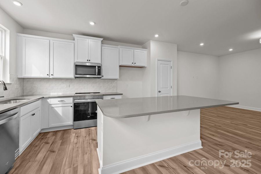 Furnished interior view inside a new home in Greenway Overlook, Charlotte (Image 6). Furnished interior view inside a new home in Greenway Overlook, Charlotte (Image 6).