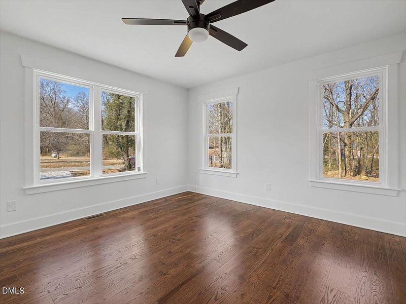 34-Primary Bedroom - Main Floor 34-Primary Bedroom - Main Floor