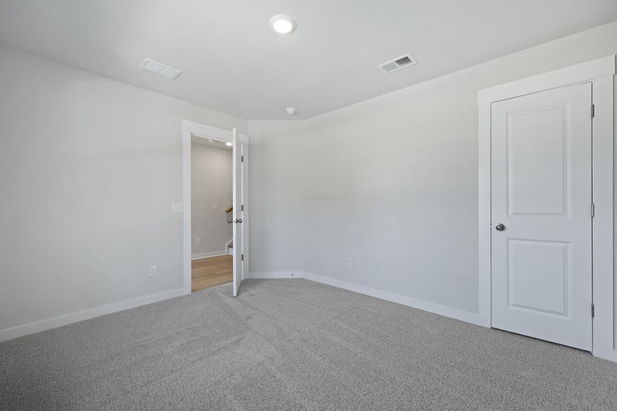 Spacious, unfurnished interior of a new home in Nexton, Summerville (Image 49).