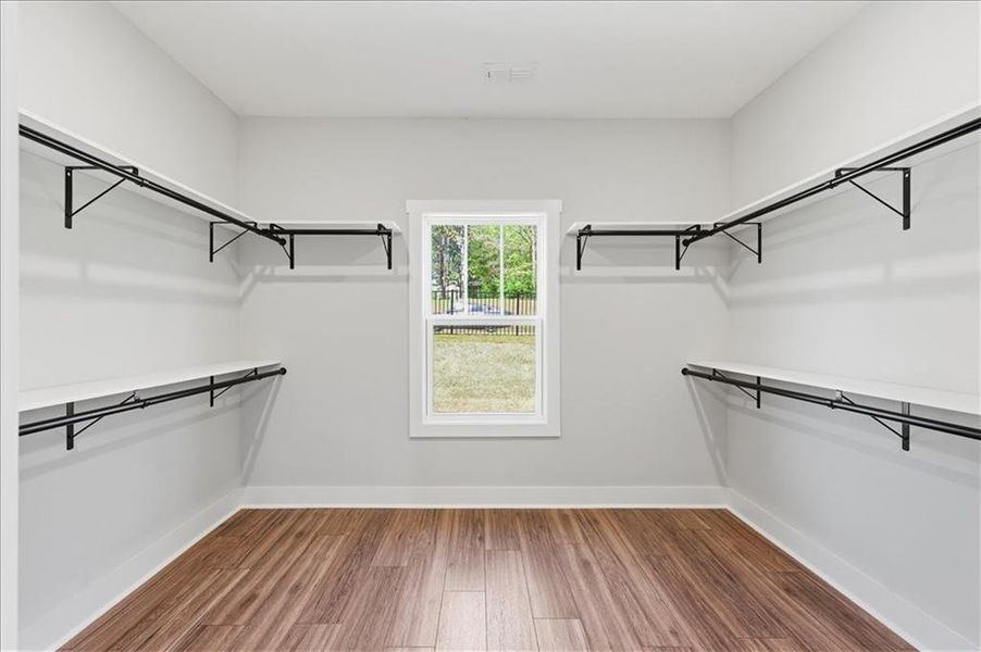 Spacious, unfurnished interior of a new home in Ferguson Corners, Emerson (Image 31).