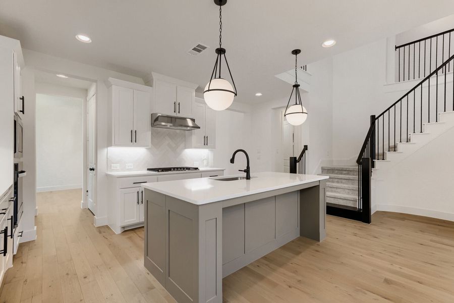 4409 Daisy - Kitchen 4409 Daisy - Kitchen