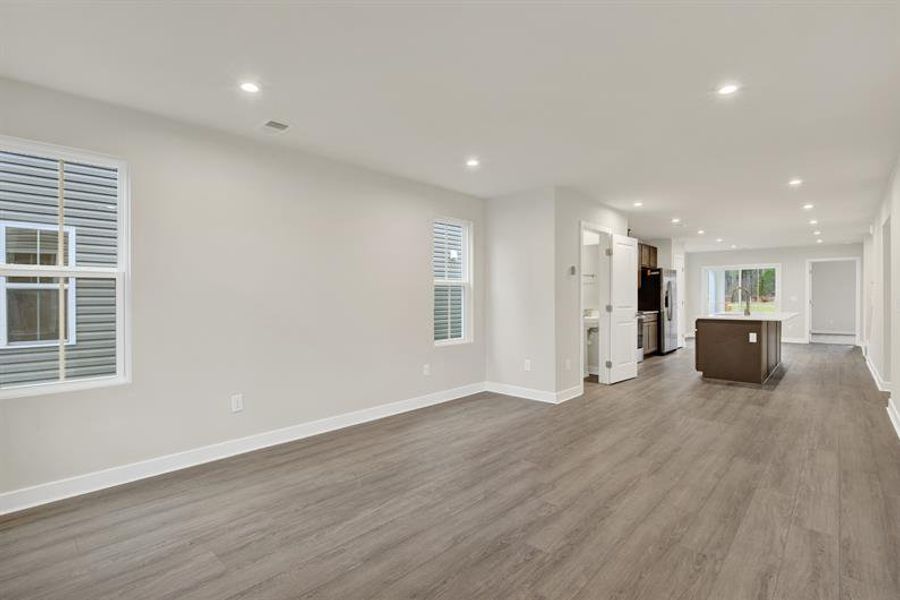 Spacious, unfurnished interior of a new home in Cobblestone at East Argent, Hardeeville (Image 11).