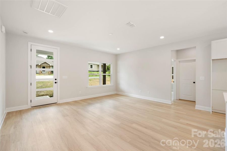 Spacious, unfurnished interior of a new home in , Stanley (Image 25).