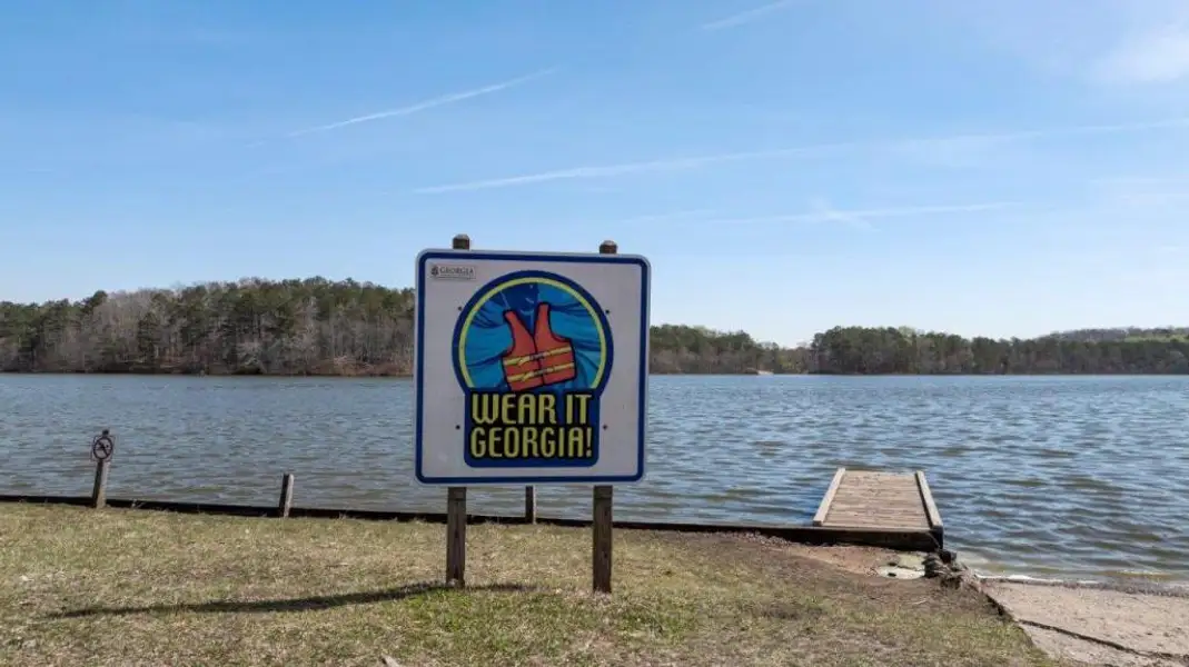 Image 114 of a home in Fairhaven. Image 114 of a home in Fairhaven.