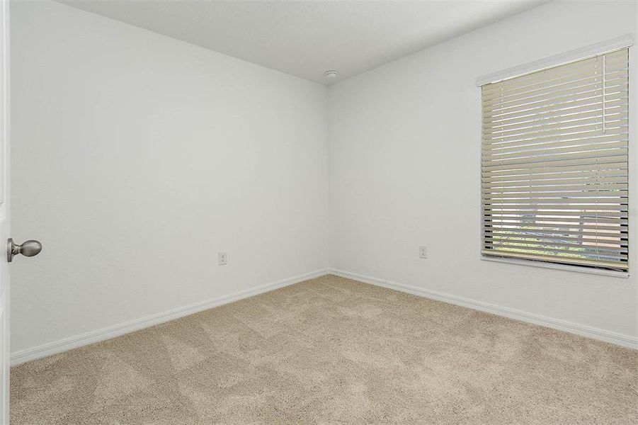 Spacious, unfurnished interior of a new home in , Port Charlotte (Image 13).