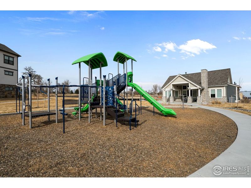 Community amenities in , Longmont (Image 15).