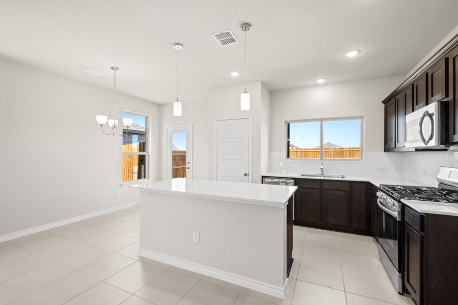 Furnished interior view inside a new home in Baker Farms, Cleburne (Image 6).