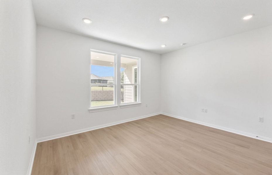 Spacious, unfurnished interior of a new home in Sun City Texas, Georgetown (Image 27). Spacious, unfurnished interior of a new home in Sun City Texas, Georgetown (Image 27).