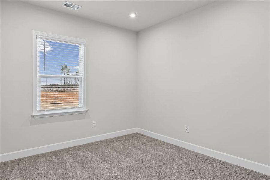 Spacious, unfurnished interior of a new home in Anderson Point, McDonough (Image 8).