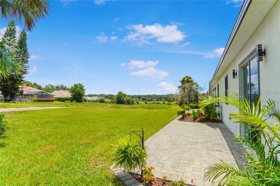 Exterior details and patio area of a home in , Apopka (Image 27).