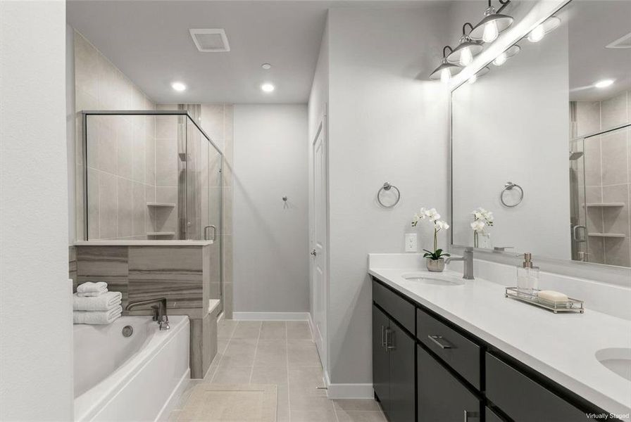 2016 Aldrich Mews primary bath Hawthorne (1) 2016 Aldrich Mews primary bath Hawthorne (1)