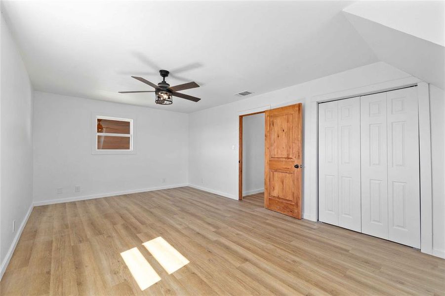 Spacious, unfurnished interior of a new home in , Brownwood (Image 21).